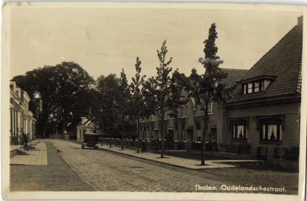 Tholen. Oudelandschestraat. - B-keus - gelopen, Ophalen of Verzenden, 1940 tot 1960, Gelopen, Zeeland