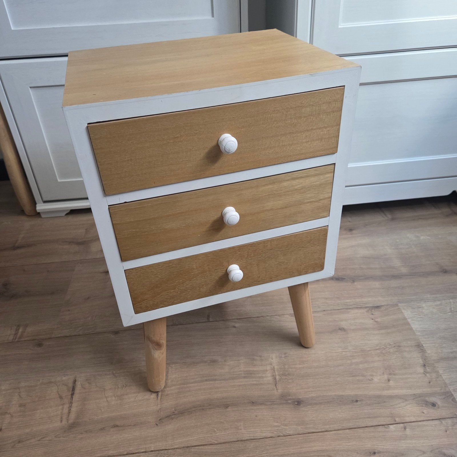 Leuk houten nachtkastje te koop, Ophalen, Minder dan 45 cm