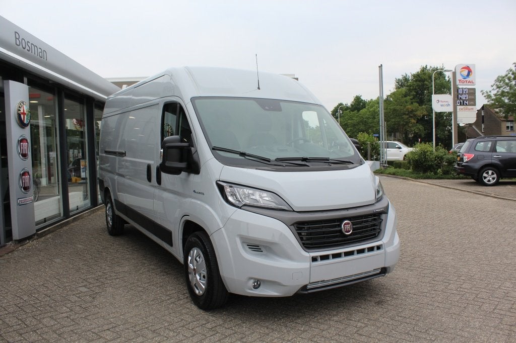 Fiat Ducato E 47 KW BEV90 47 KWh L3-H2 (bj 2021), Auto's, Dealer onderhouden, 0 cilinders, Gebruikt, 150 pk