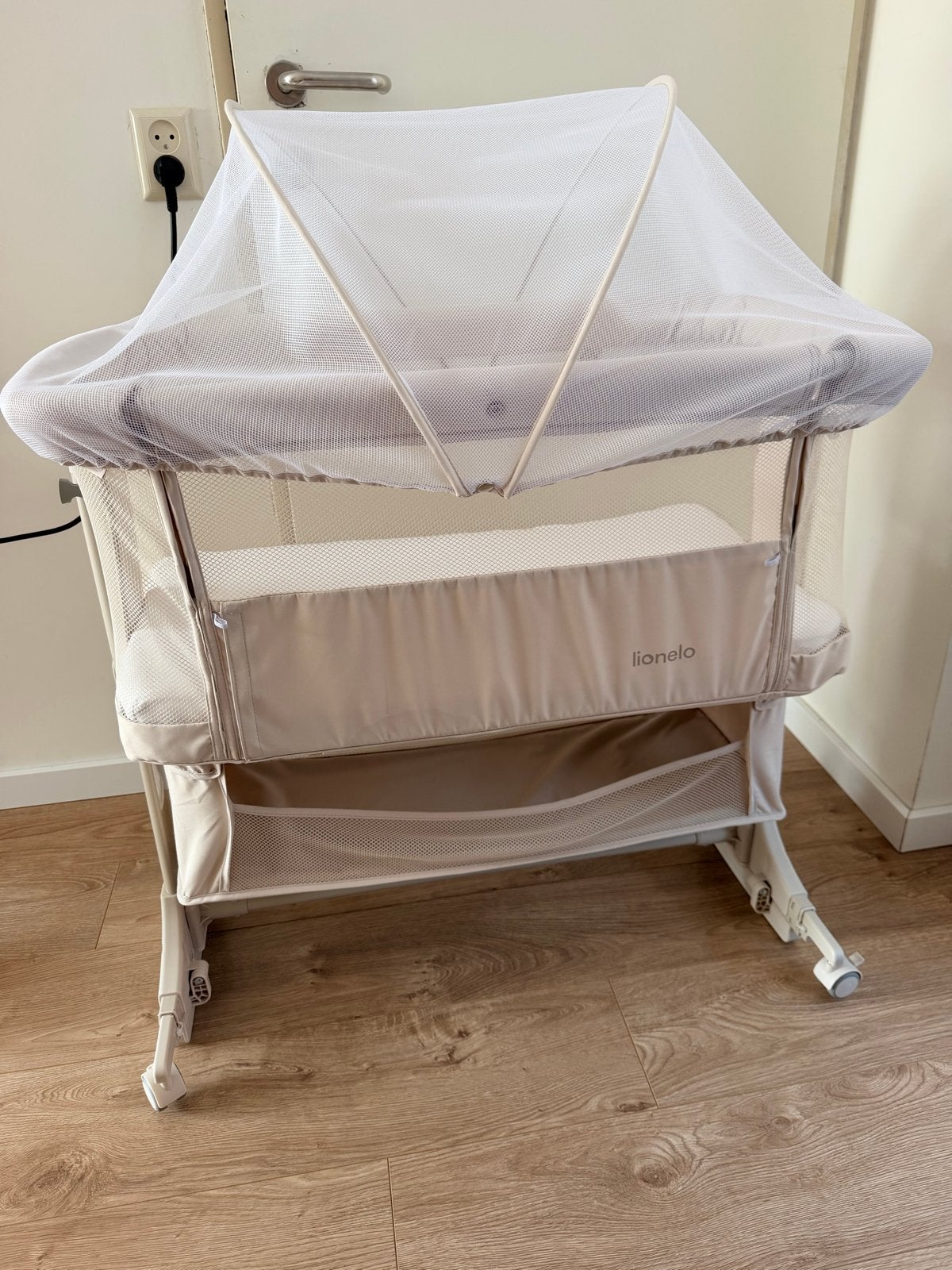 Co sleeper nieuw beige, Ophalen, Zo goed als nieuw, Minder dan 140 cm, Minder dan 70 cm