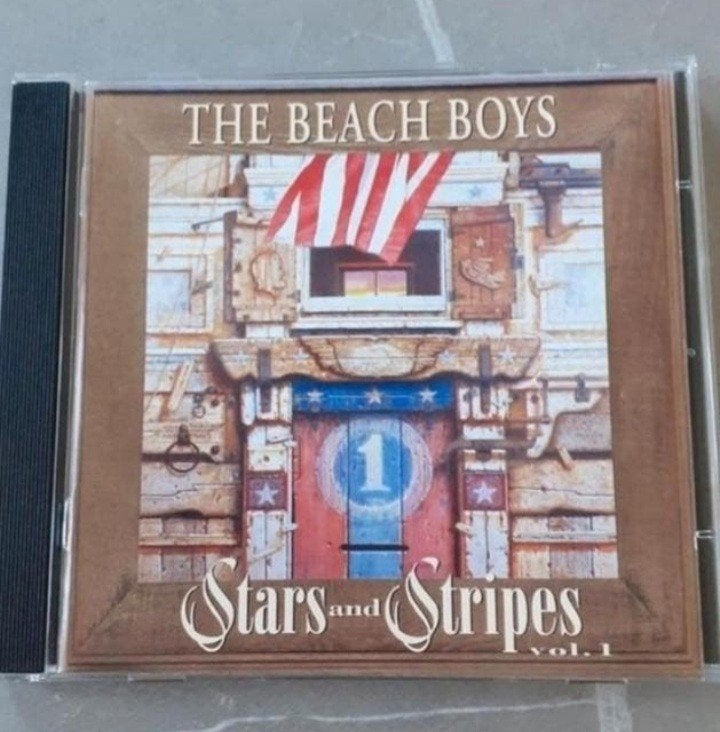 The Beach Boys - Stars and Stripes Vol. 1 (1996), Pop, Inclusief doosje, Ophalen of Verzenden, Zo goed als nieuw