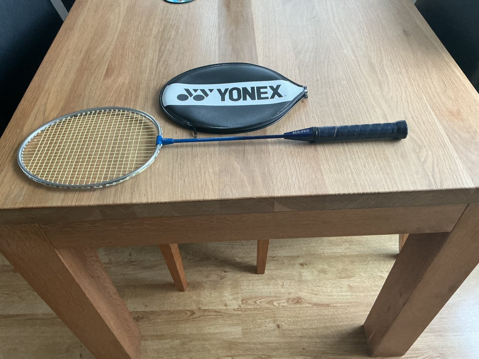 Badminton raket voor wedstrijden., Sport en Fitness, Ophalen, Tas