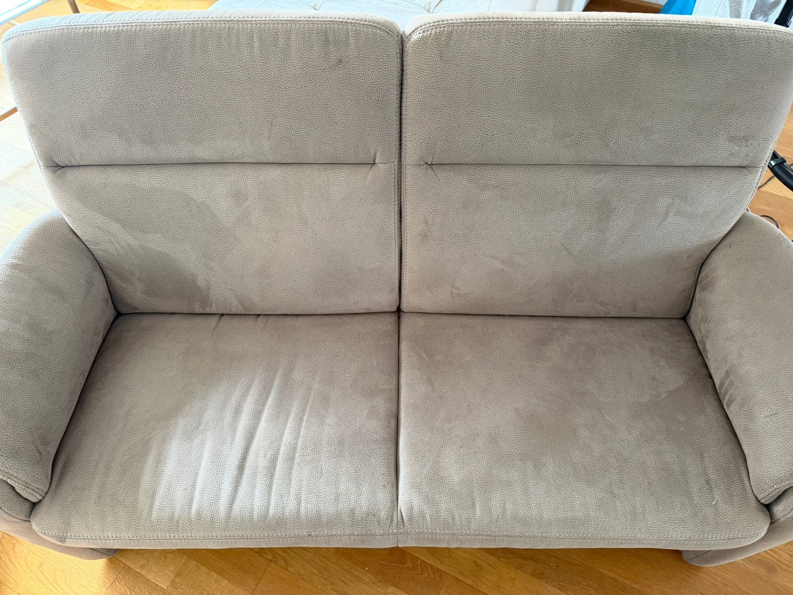 2x Comfortabele 2-zits bank, lichtbruin/grijs z.g.a.n, Huis en Inrichting, Banken | Bankstellen, Ophalen, 150 tot 200 cm, Tweepersoons