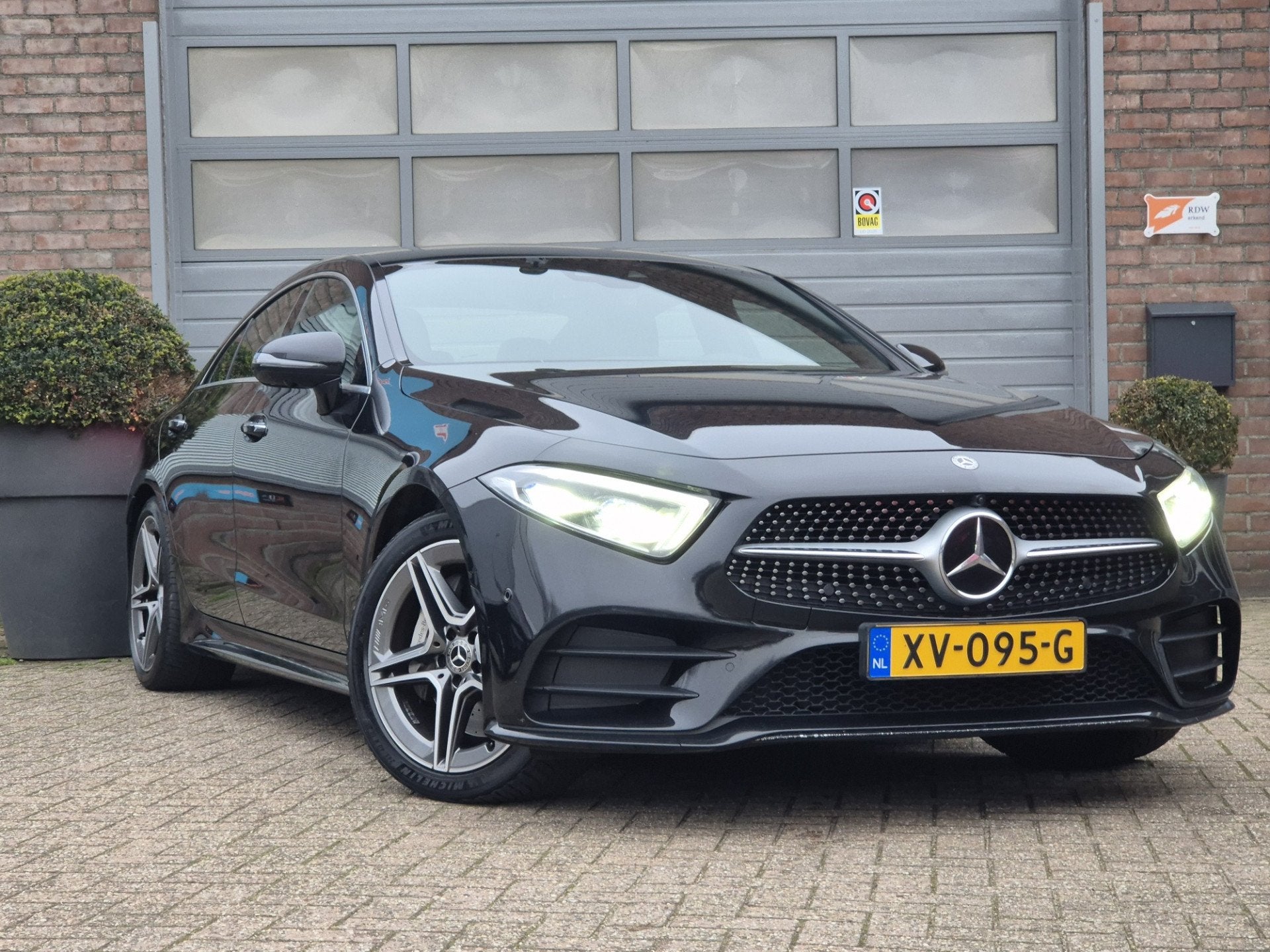 Mercedes-Benz CLS-Klasse 350 d 4MATIC Premium Plus (BTW auto, Auto's, Mercedes-Benz, Automaat, Gebruikt, 2925 cc, Zwart
