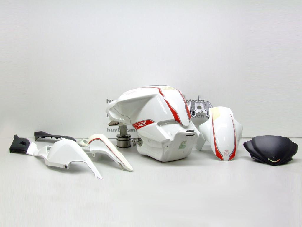 MV Agusta Brutale 1090 R Kleurset Compleet Original Wit Rood, Ophalen, Info@huybersmotoren.nl, Gebruikt, HM - Sale