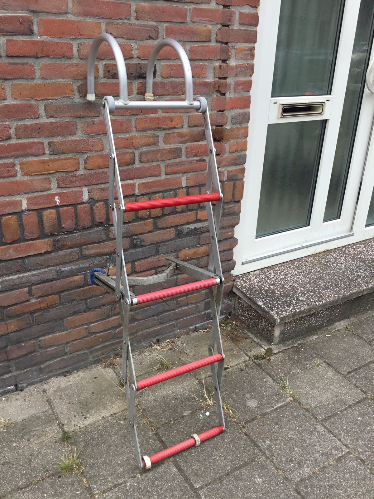 Te koop aangeboden zwemtrap in klapbaar., Ophalen of Verzenden, Gebruikt