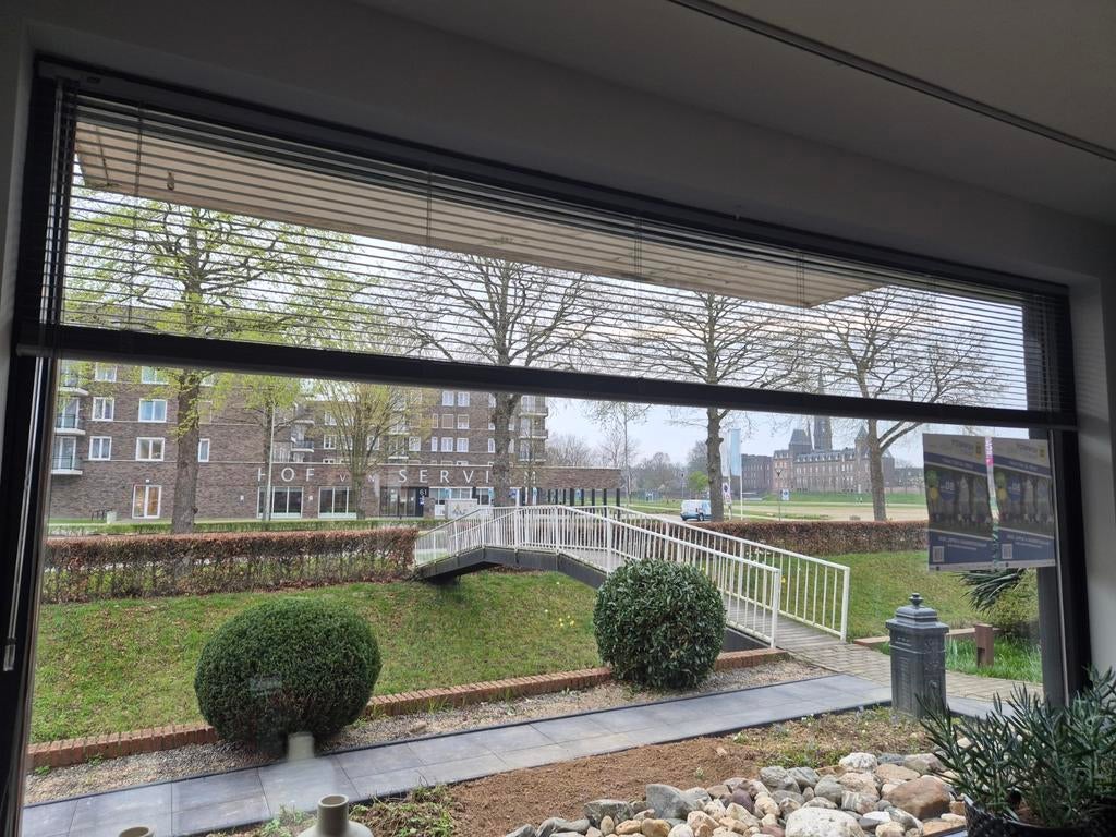 Luxaflex jaloezieën 3m breed, Ophalen, Gebruikt