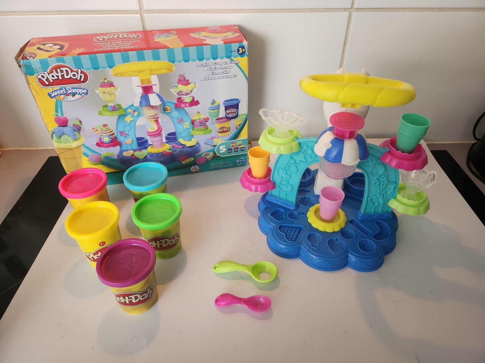 Klei Speelset Play Doh Ijsjes Maken, Ophalen of Verzenden, Gebruikt, Knutselen