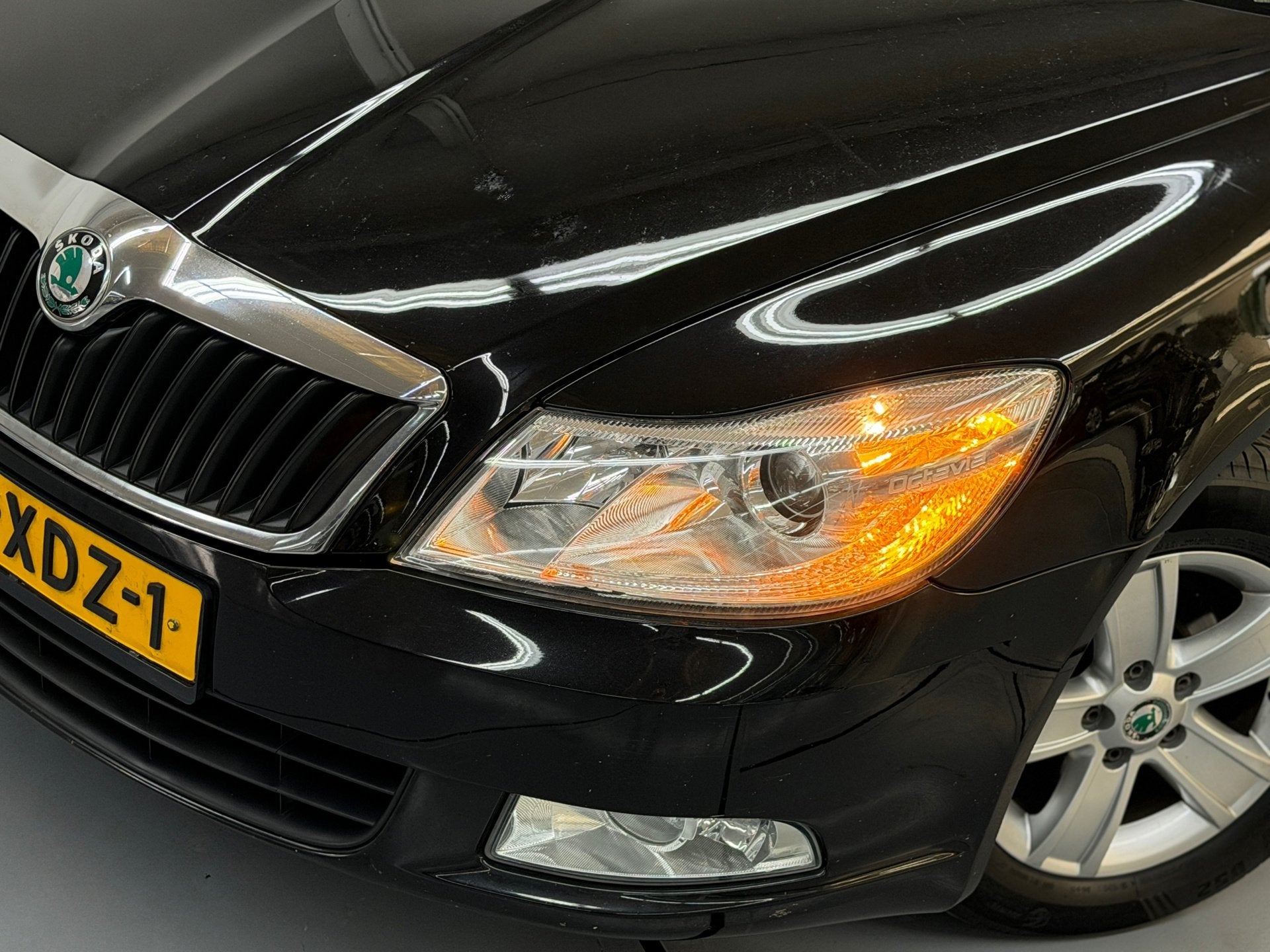 Skoda Octavia Combi 1.2 TSI Ambition Business Grotebeurt APK, Auto's, Voorwielaandrijving, Euro 5, Stof, Gebruikt
