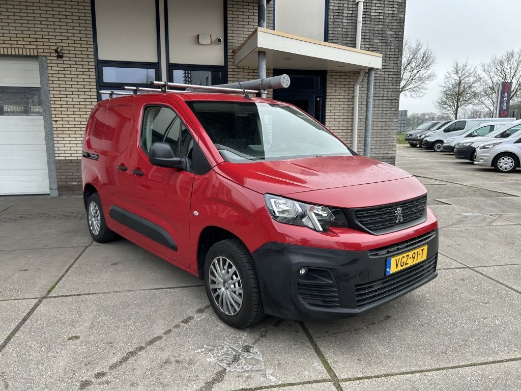 Peugeot Partner 1.5 BlueHDI Premium (bj 2020), Voorwielaandrijving, Stof, Gebruikt, 4 cilinders