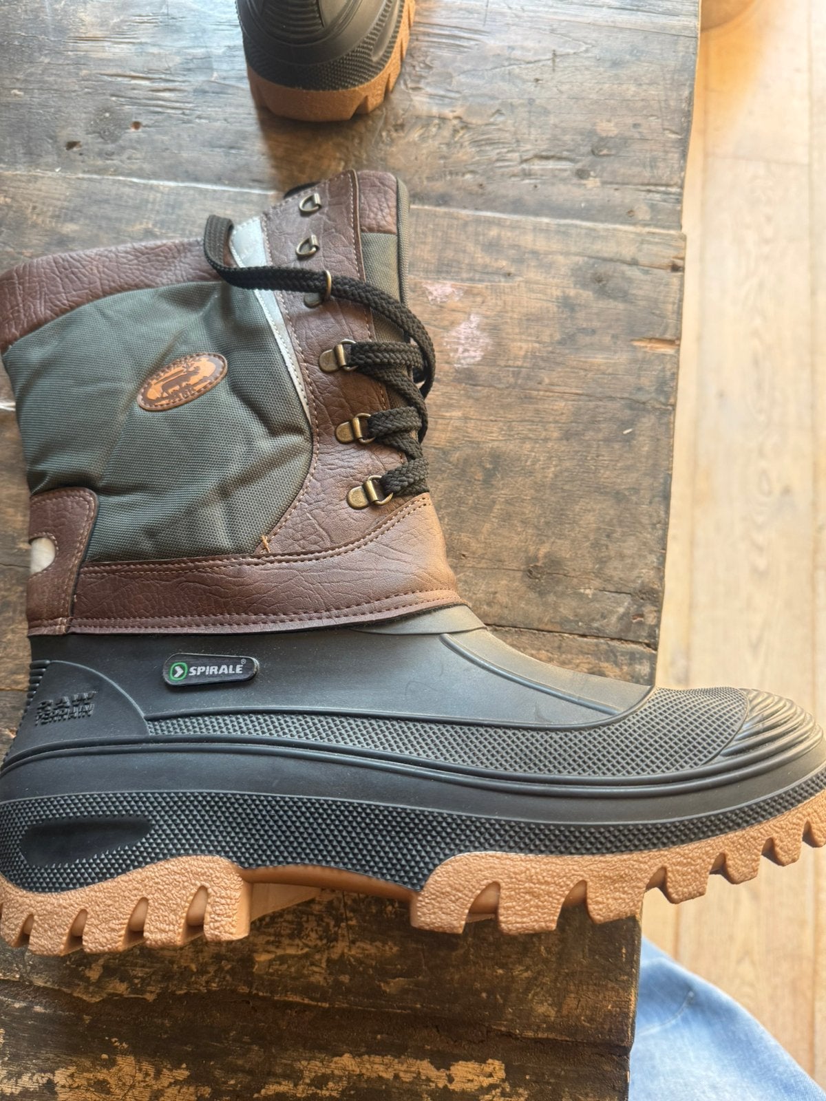 Maat 46 laarzen spirale, Bruin, Boots, Ophalen of Verzenden, Zo goed als nieuw