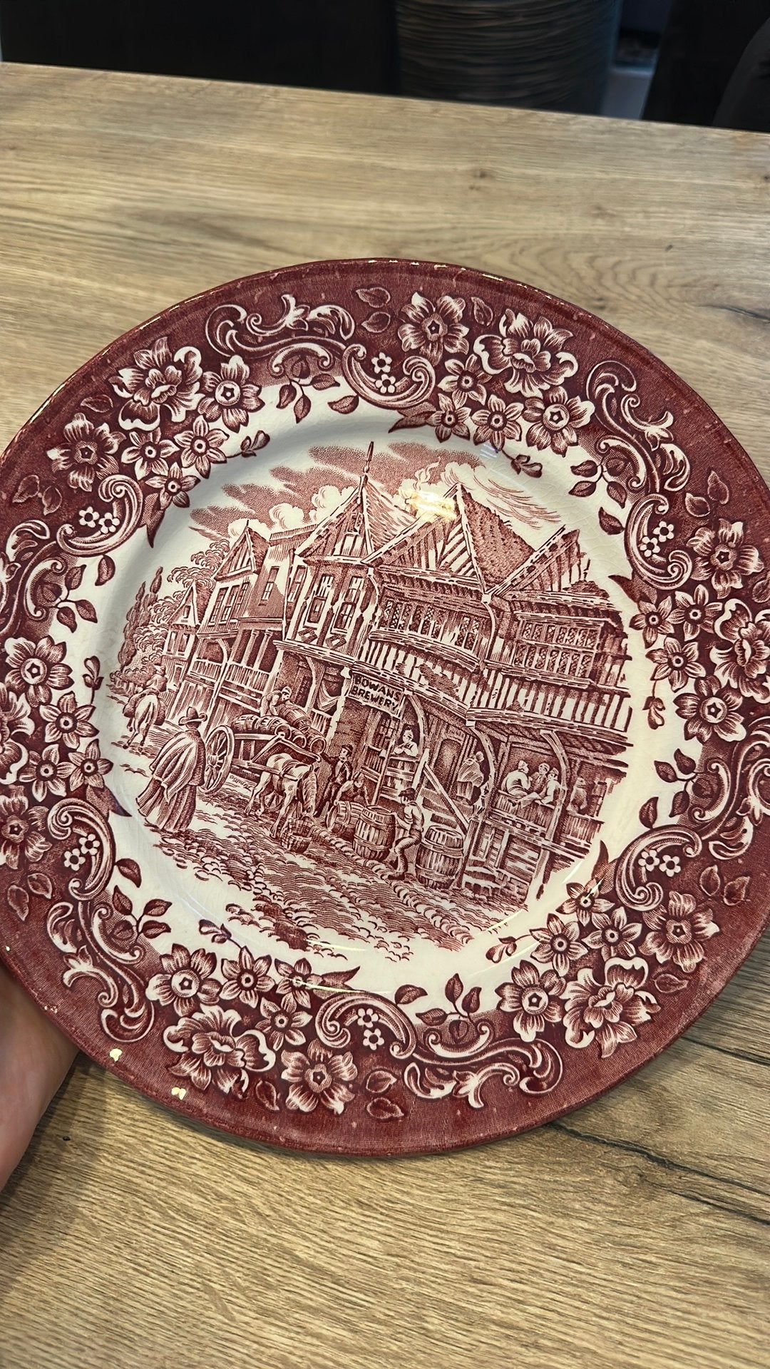 Vintage Royal Tudor Ware 17th Century England borden, Ophalen of Verzenden