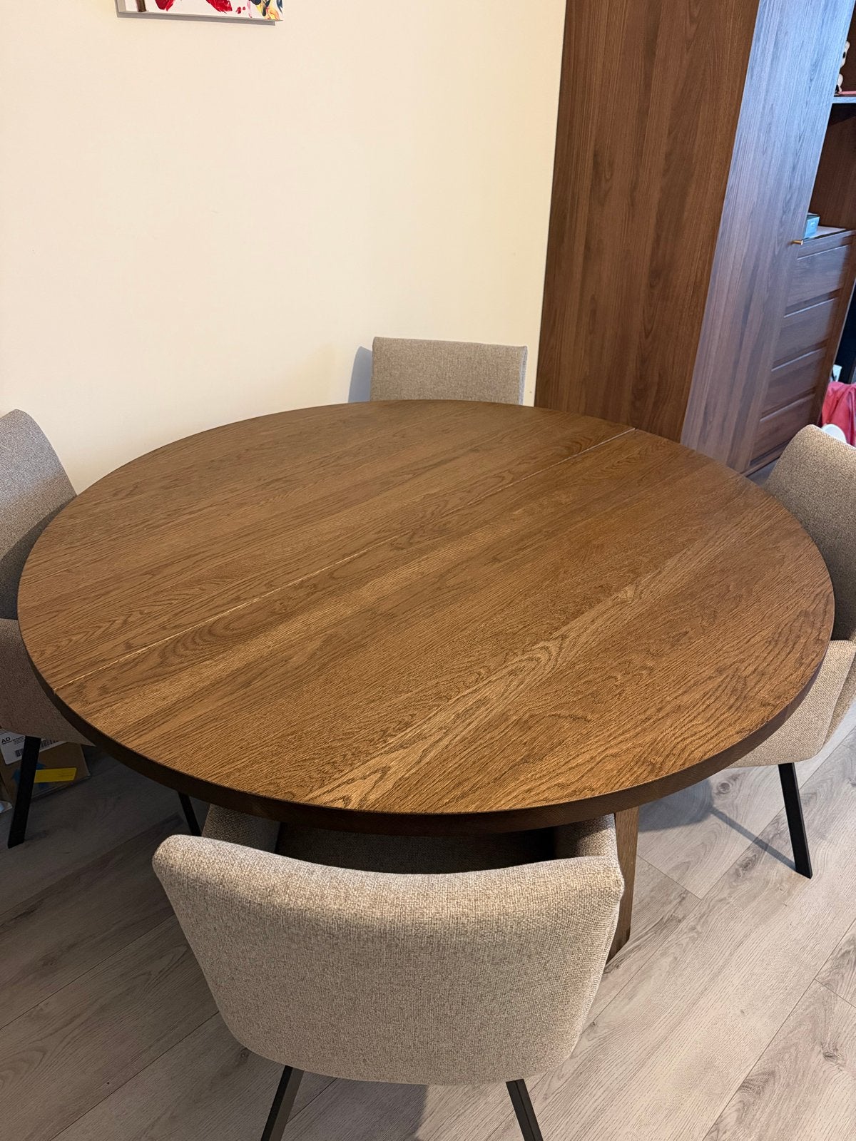 Morbylanga eettafel rond, Ophalen, 100 tot 150 cm, Zo goed als nieuw, Vier personen