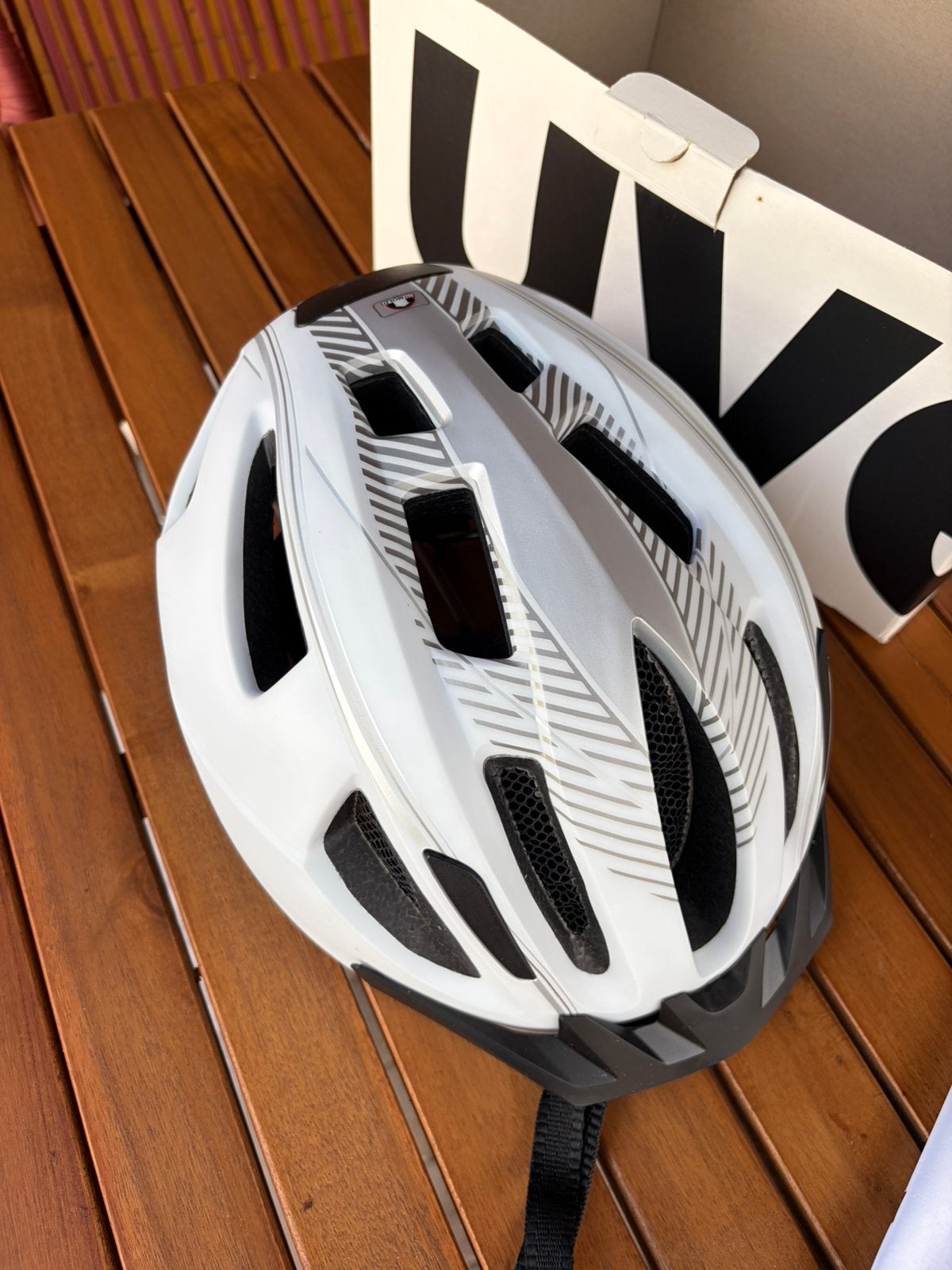 Uvex firts helmet, Ophalen, Zo goed als nieuw, M, Jongen