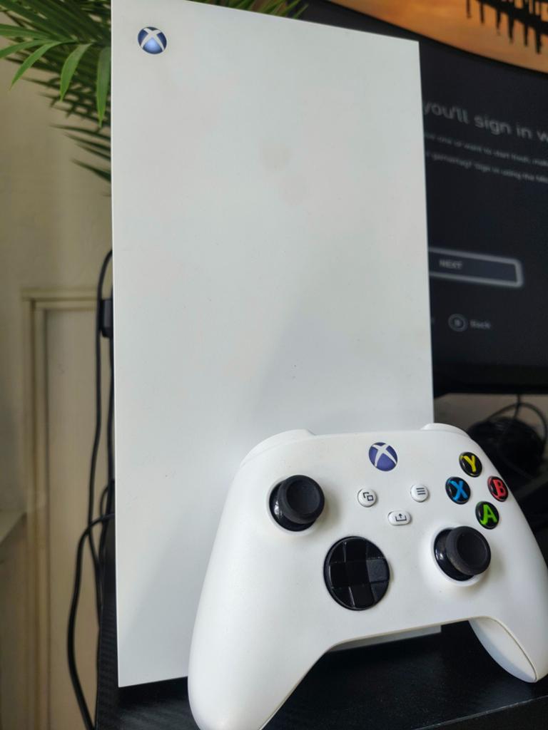 Xbox Series X 1TB Robot white All Digital in box like new, Ophalen of Verzenden, Zo goed als nieuw