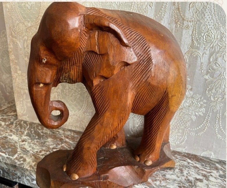 Houten olifant, Houtsnijwerk, Ophalen of Verzenden, Zoogdier, 20 - 50 cm