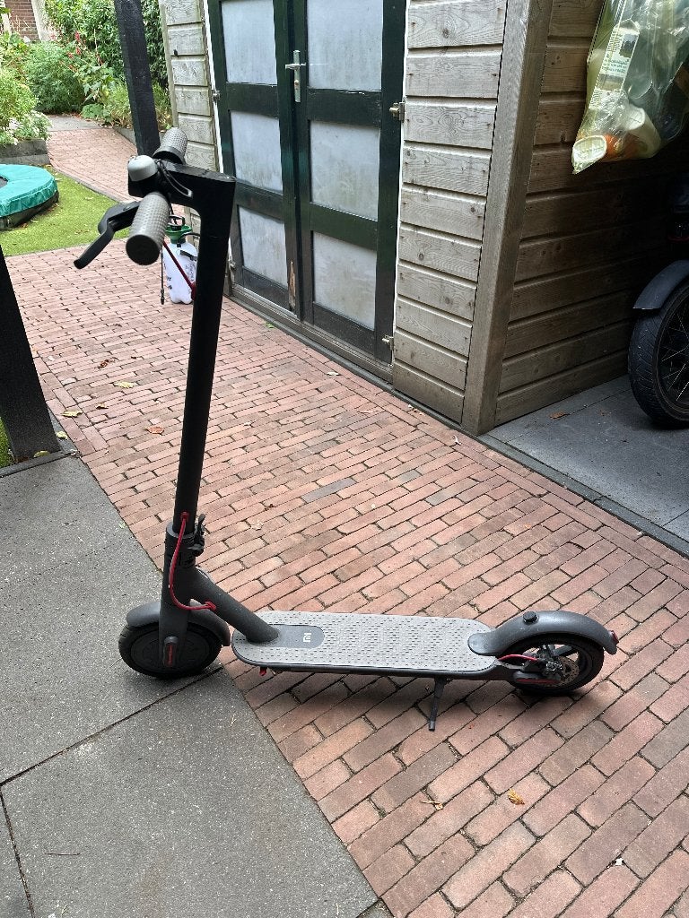 2 Electrische steps - Ninebot & Xiaomi, Fietsen en Brommers, Ophalen, Gebruikt, Elektrische step (E-scooter), Ninebot