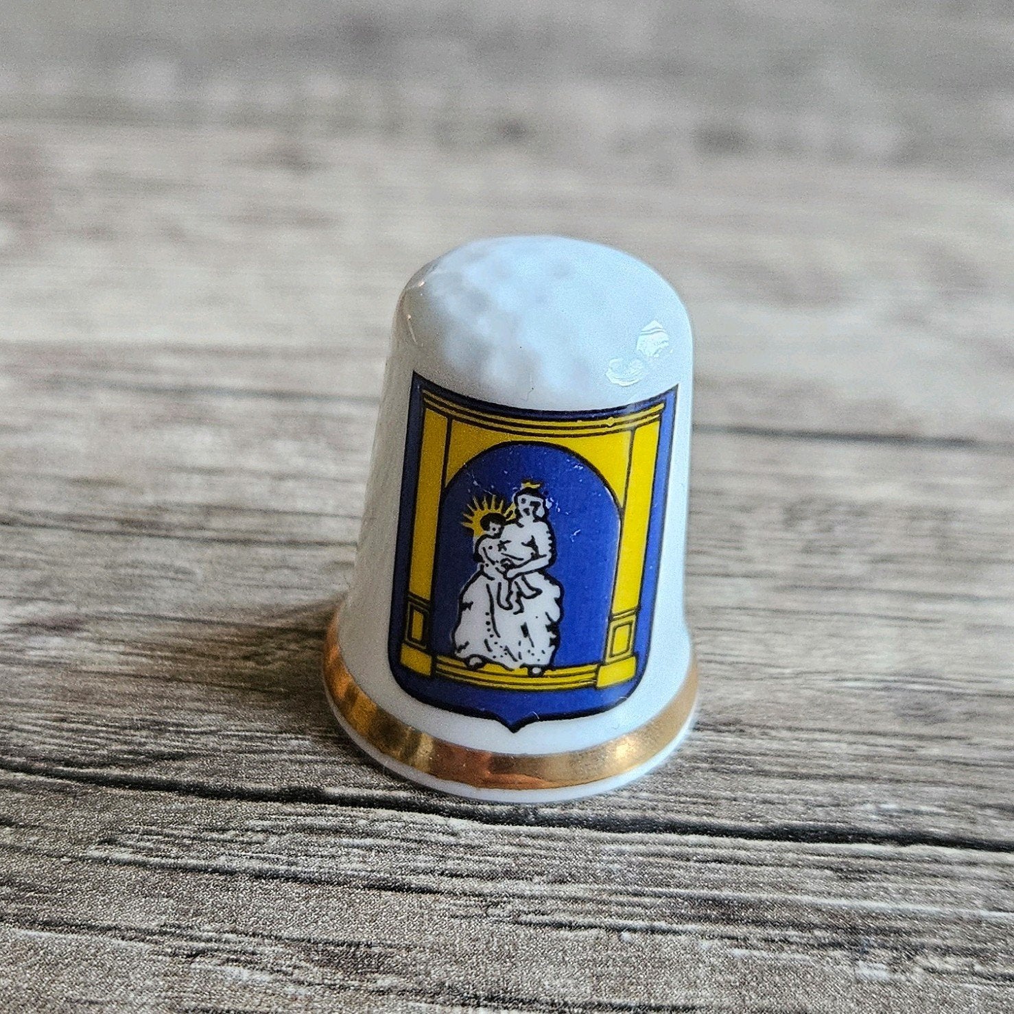vingerhoedjes verzamelen  - Assen - vingerhoed, Ophalen of Verzenden, Zo goed als nieuw, Porselein, Nederland