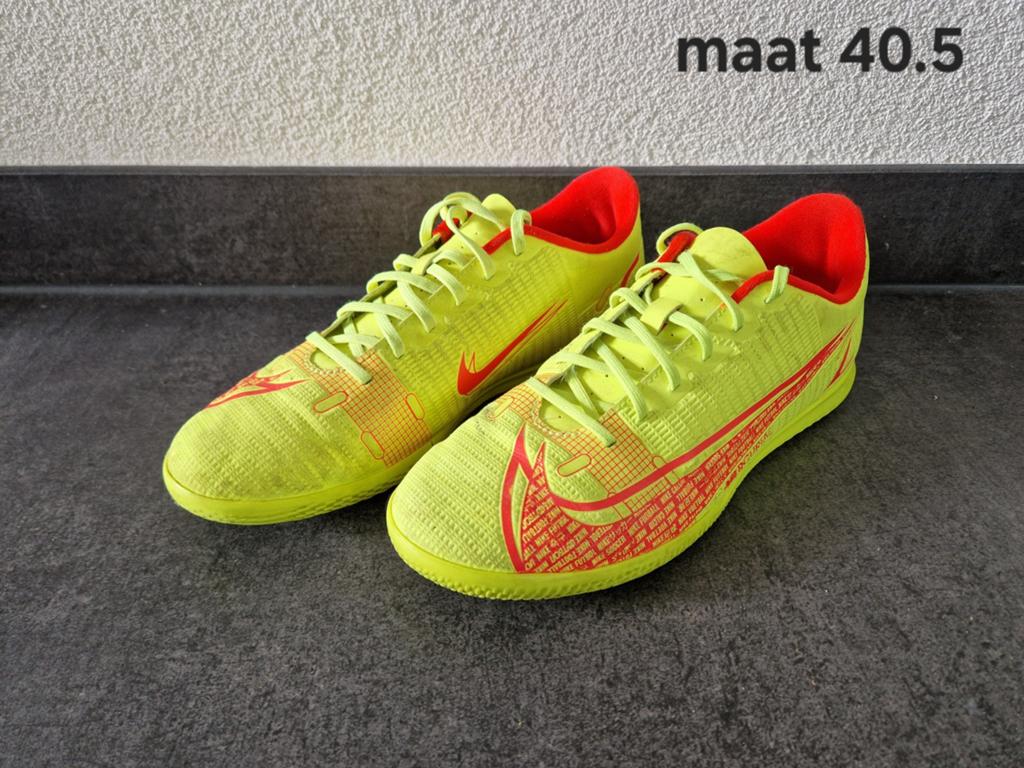 Zaalvoetbalschoenen / gymschoenen!, Maat XS of kleiner, Ophalen of Verzenden, Gebruikt, Schoenen