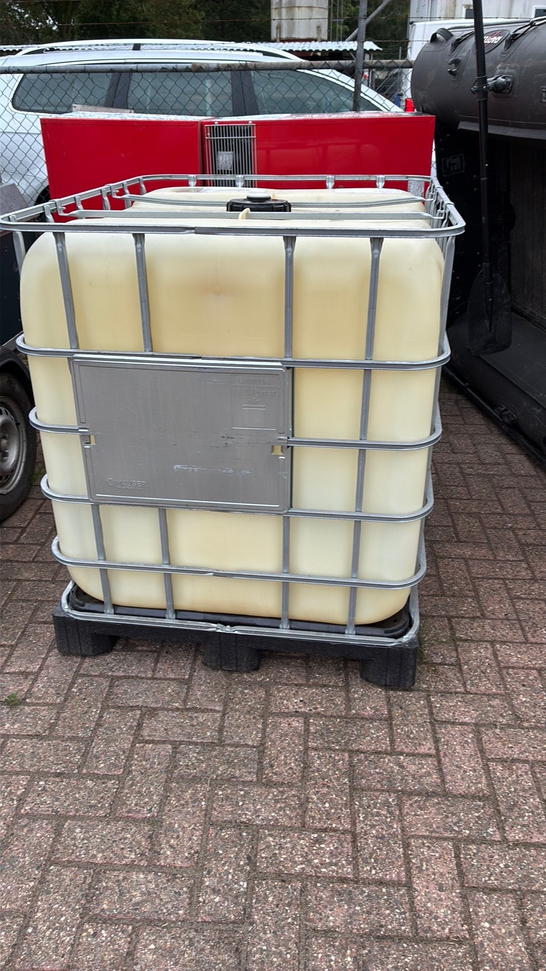 2 X IBC te koop, 150 liter of meer, Ophalen, Zo goed als nieuw
