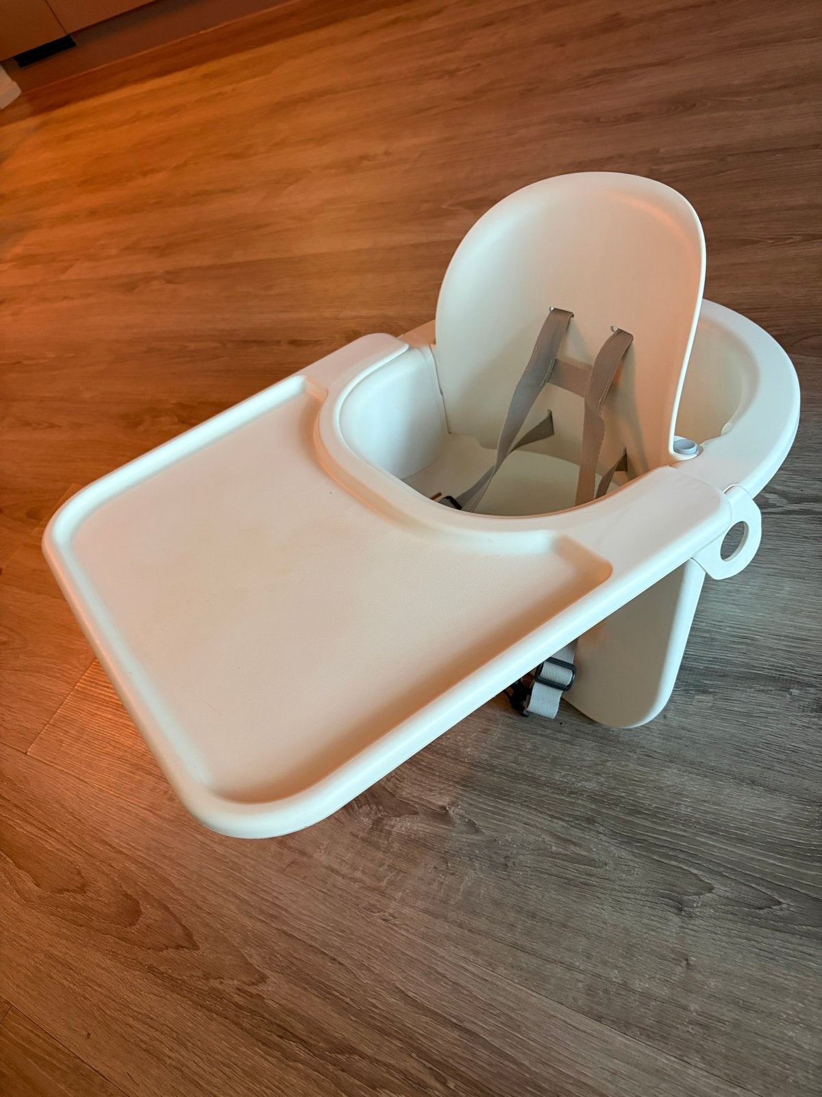 Stokke kinderstoel/babyset, Kinderen en Baby's, Ophalen, Zo goed als nieuw, Meegroeistoel, Afneembaar eetblad