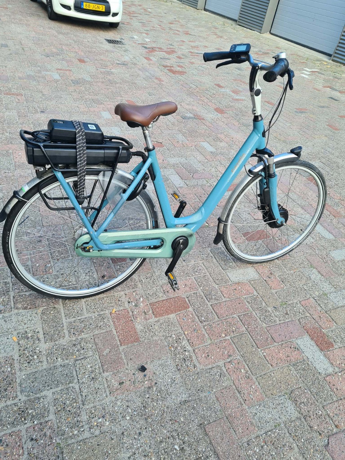 Elektrische damesfiets in zeer goede staat., Fietsen en Brommers, Elektrische fietsen, Ophalen of Verzenden, Zo goed als nieuw