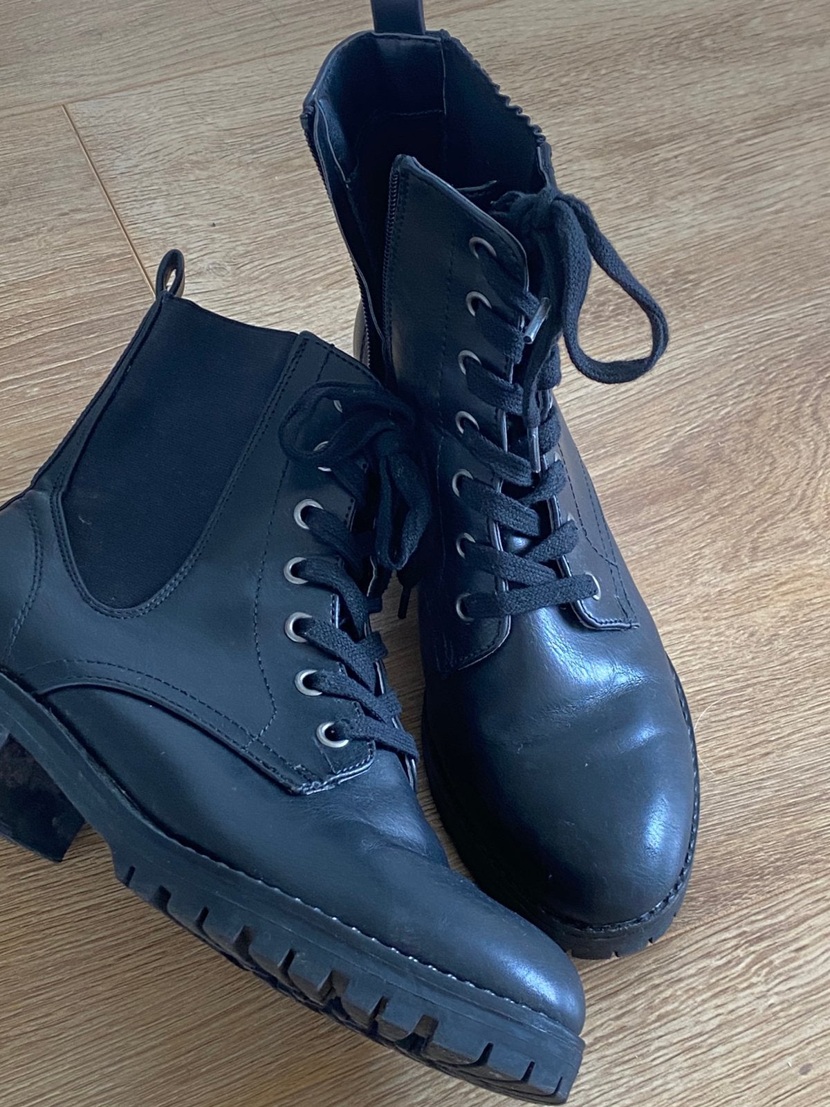 Boots, Ophalen of Verzenden, Zo goed als nieuw, Zwart