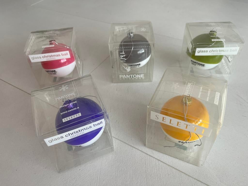 5 Pantone kerstballen van Seletti, Ophalen, Nieuw