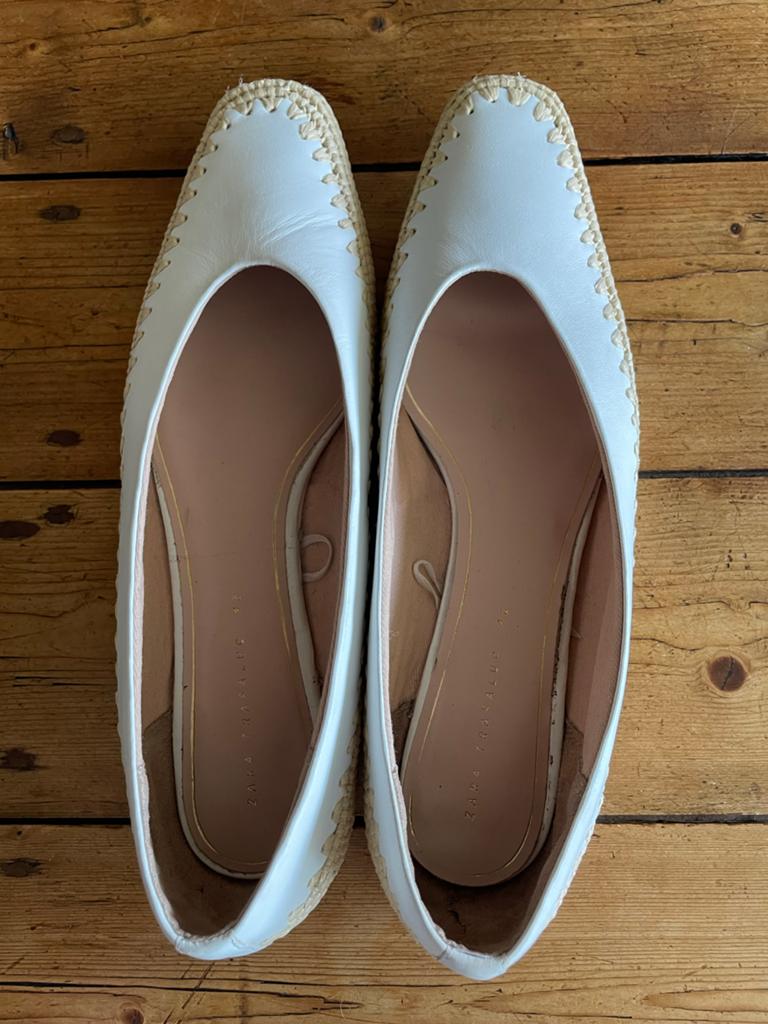 Zara Trafaluc Espadrilles Maat 41 Wit, Ophalen of Verzenden, Zo goed als nieuw, Wit, Espadrilles of Moccasins