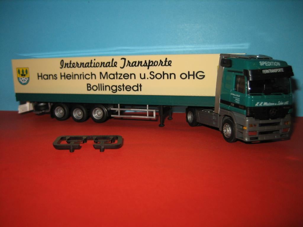 Matzen Hans-Heinrich  MERCEDES 1843  AWM, Hobby en Vrije tijd, Modelauto's | 1:87, Nieuw, Bus of Vrachtwagen, AWM, Ophalen of Verzenden