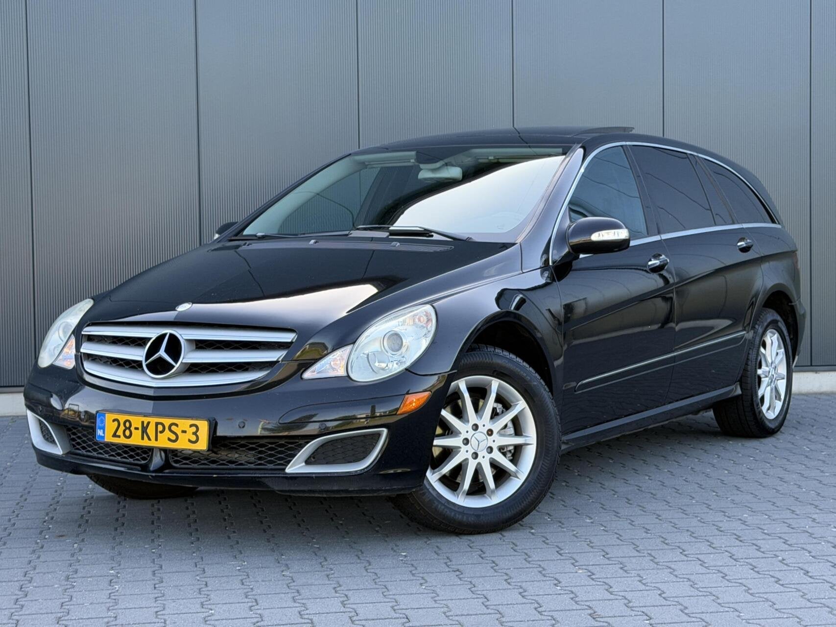 Mercedes R-klasse 350 Lang 4-Matic 6-Persoons - Leder - Pano, Auto's, Automaat, Zwart, 138 €/maand, Zwart
