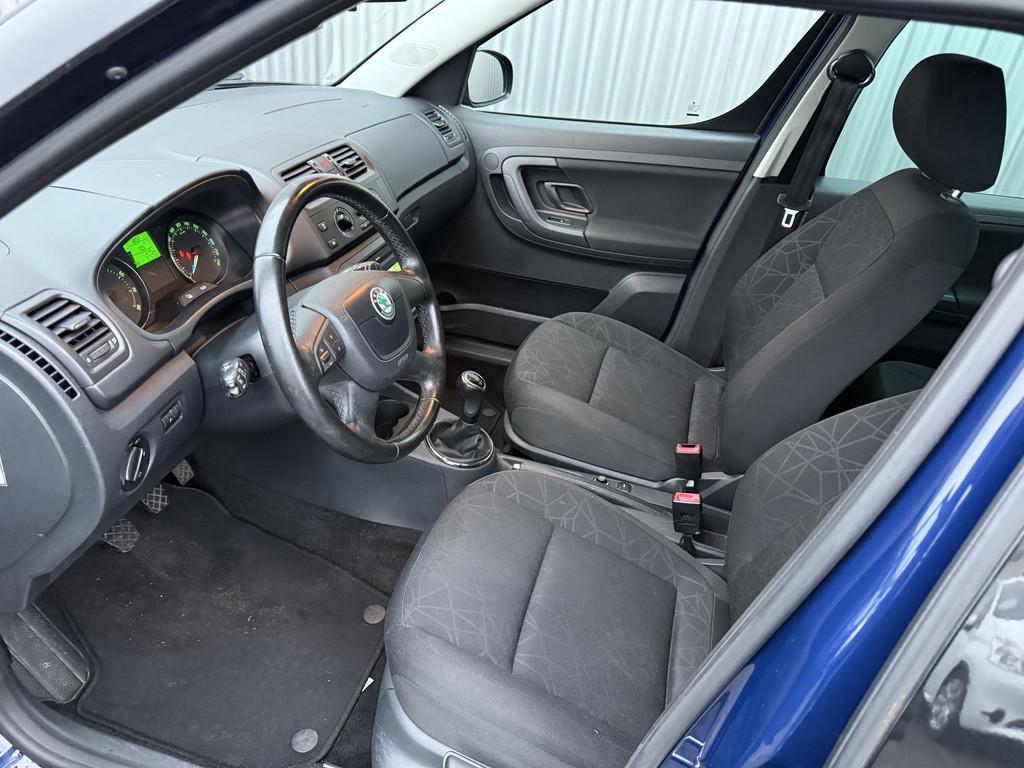 Skoda Roomster 1.2 TSI Ambition Airco Cruise 77Dkm! Nw APK -, Auto's, Voorwielaandrijving, Euro 5, Gebruikt, Zwart