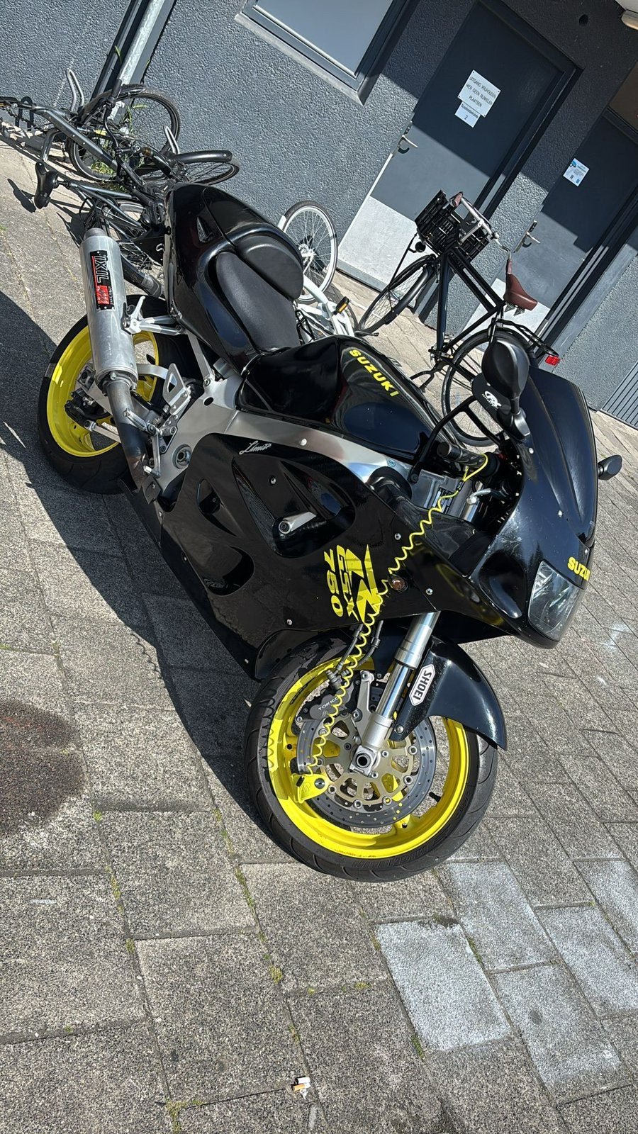 Suzuki GSX-R 750 Sportmotor - Zwart/Geel, Motoren, Motoren | Suzuki, Sportuitlaat, 4 cilinders, Motorrijbewijs A, Gebruikt