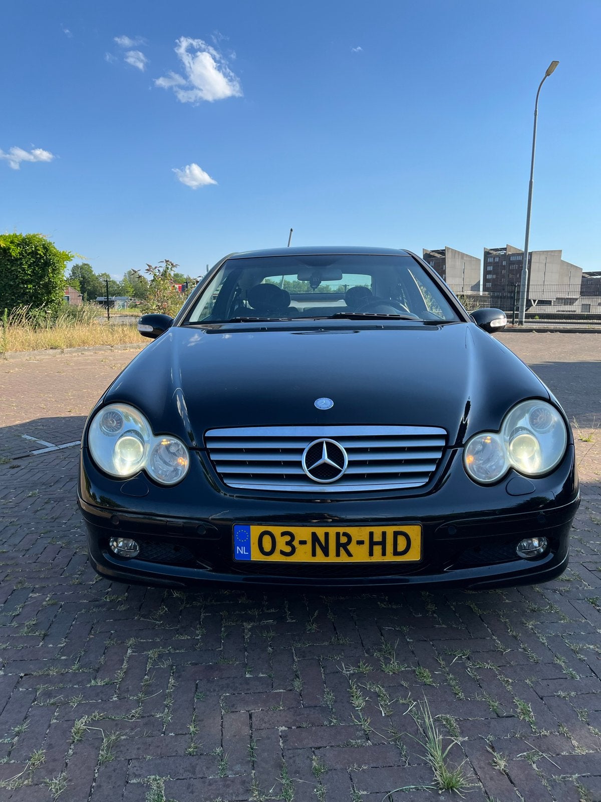 Mercedes-Benz C-Klasse 1.8 C180 Kompr Sportcoupe 2004 Zwart, 4 stoelen, 1796 cc, Zwart, 75 €/maand