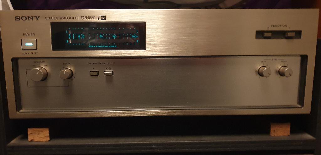Eindversterker SONY, Audio, Tv en Foto, Versterkers en Receivers, Ophalen, Overige systemen, Zo goed als nieuw, 60 tot 120 watt