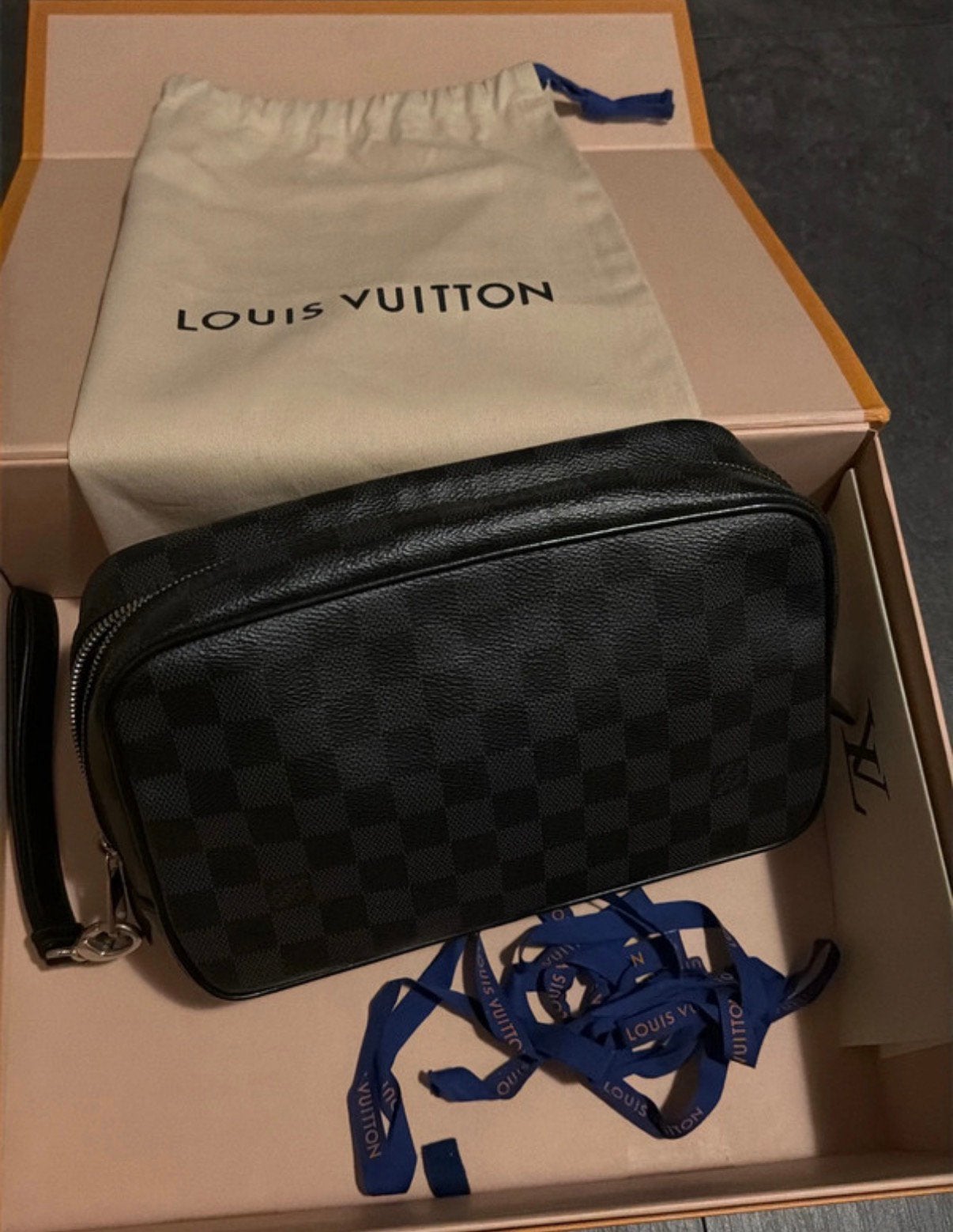 GM Louis Vuitton Toilet Tas met BON damier graphite, Ophalen of Verzenden, Zo goed als nieuw, Bruin
