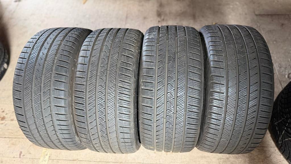 235 35 19 vredestein set winterbanden. 2023 jaar, 19 inch, Gebruikt, 235 mm, Band(en)