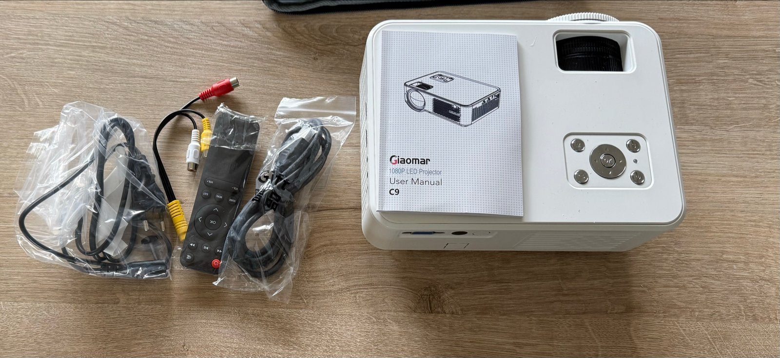 Giaomar 1080P LED Beamer Projector C9 Full HD met WiFi, Ophalen, Zo goed als nieuw, LED, Full HD (1080)