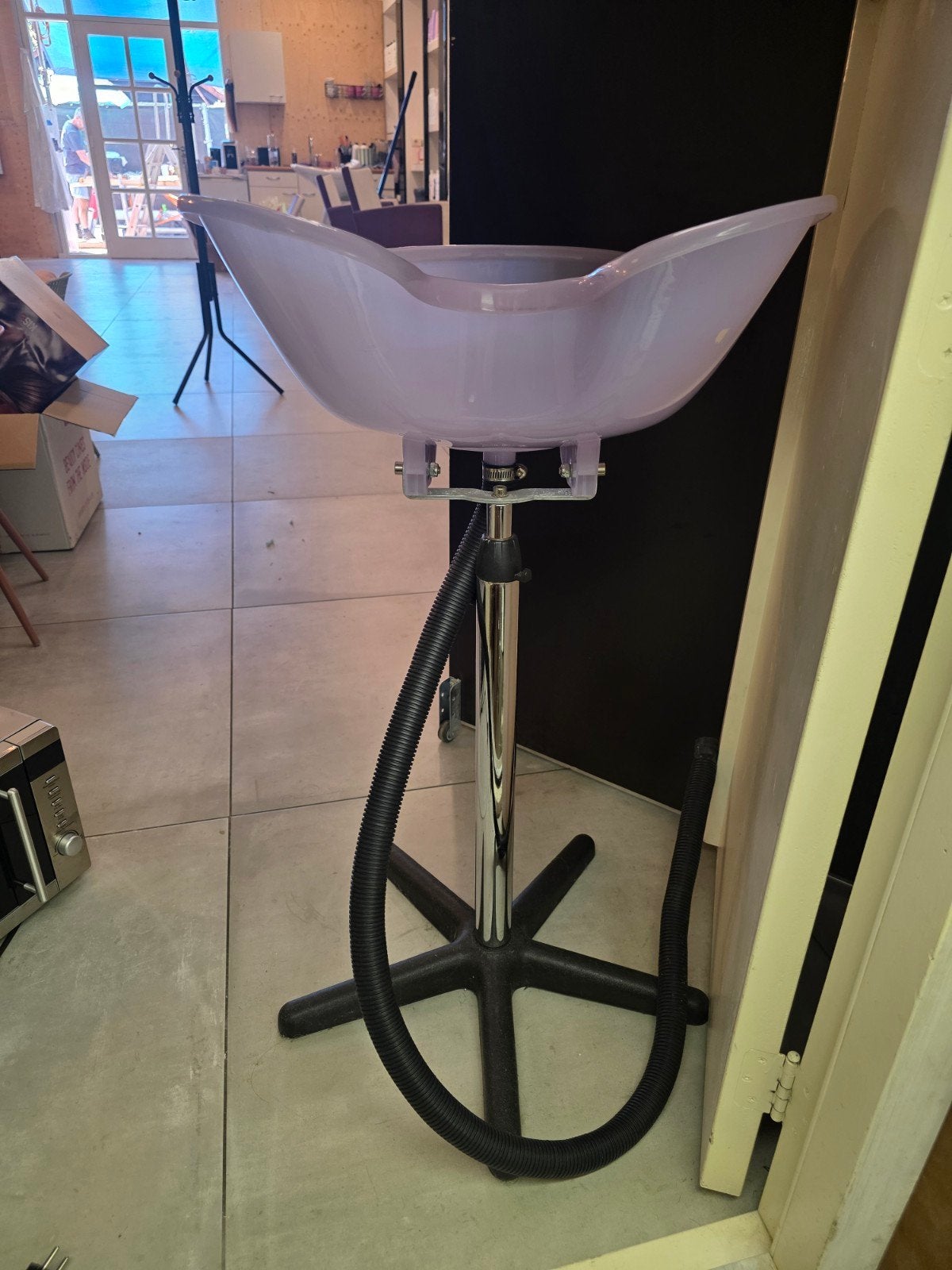 Te koop mobiele wasbak lila, Ophalen