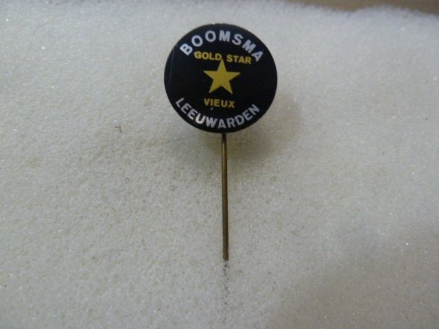 Vintage Boomsma Gold Star Vieux Leeuwarden Speldje, Verzamelen, Speldjes, Pins en Buttons, Ophalen of Verzenden, Gebruikt, Merk