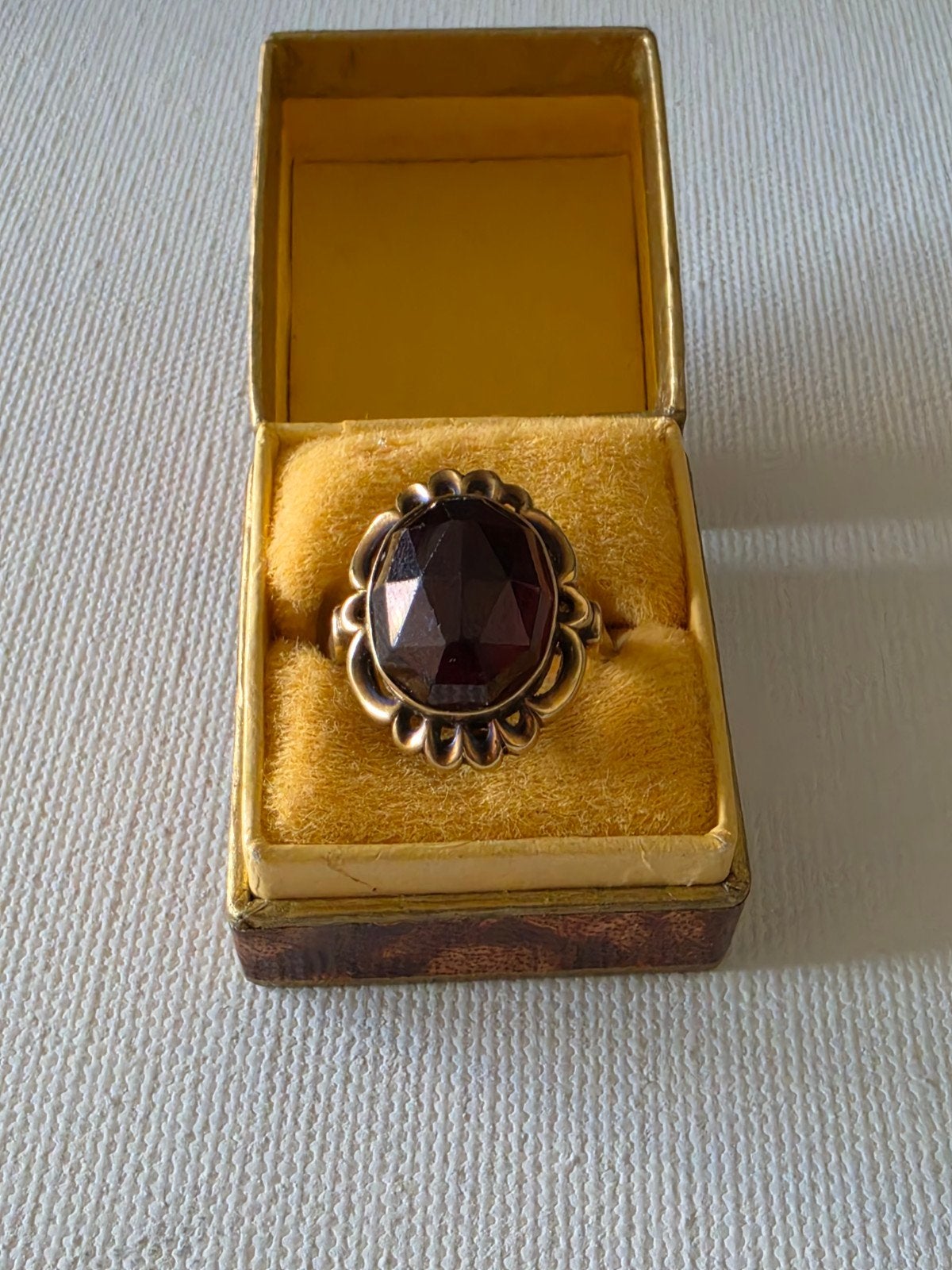 Vintage 14k Gouden Ring met Rode Edelsteen - Maat 20, Gebruikt, 20 of groter, Ophalen of Verzenden, Met edelsteen