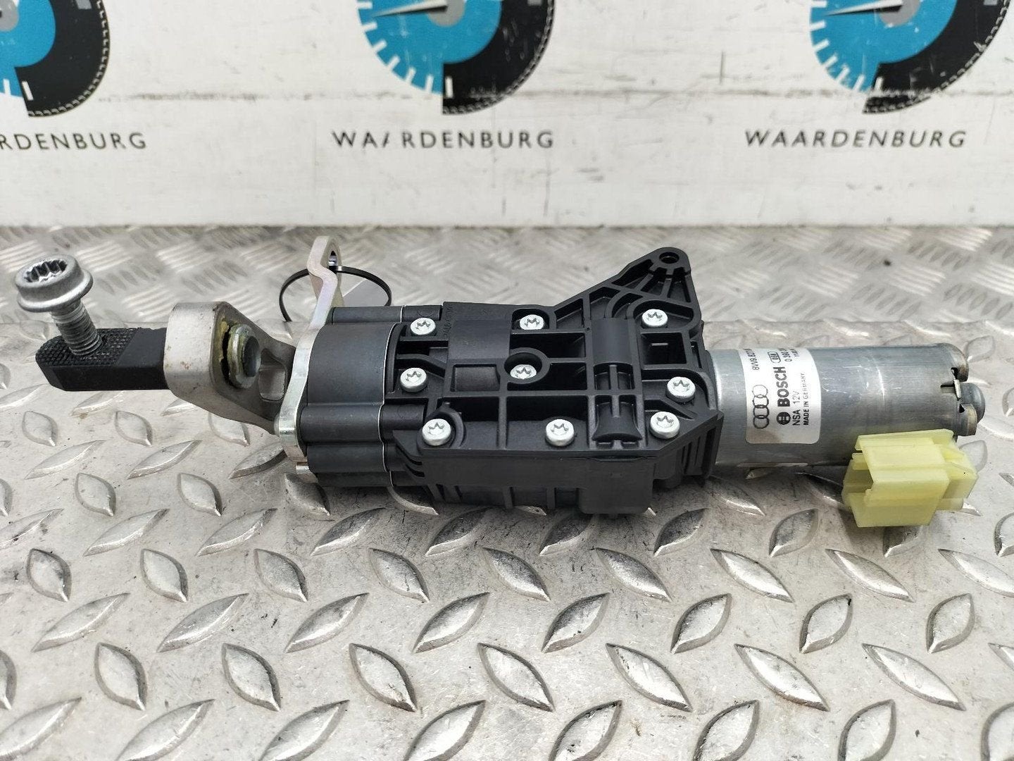 AUDI A4 2.0 TFSI u Sp. ProLS  ACHTERKLEP GASVEER / ELEKTRISC, Ophalen of Verzenden, Gebruikt, ARN erkend