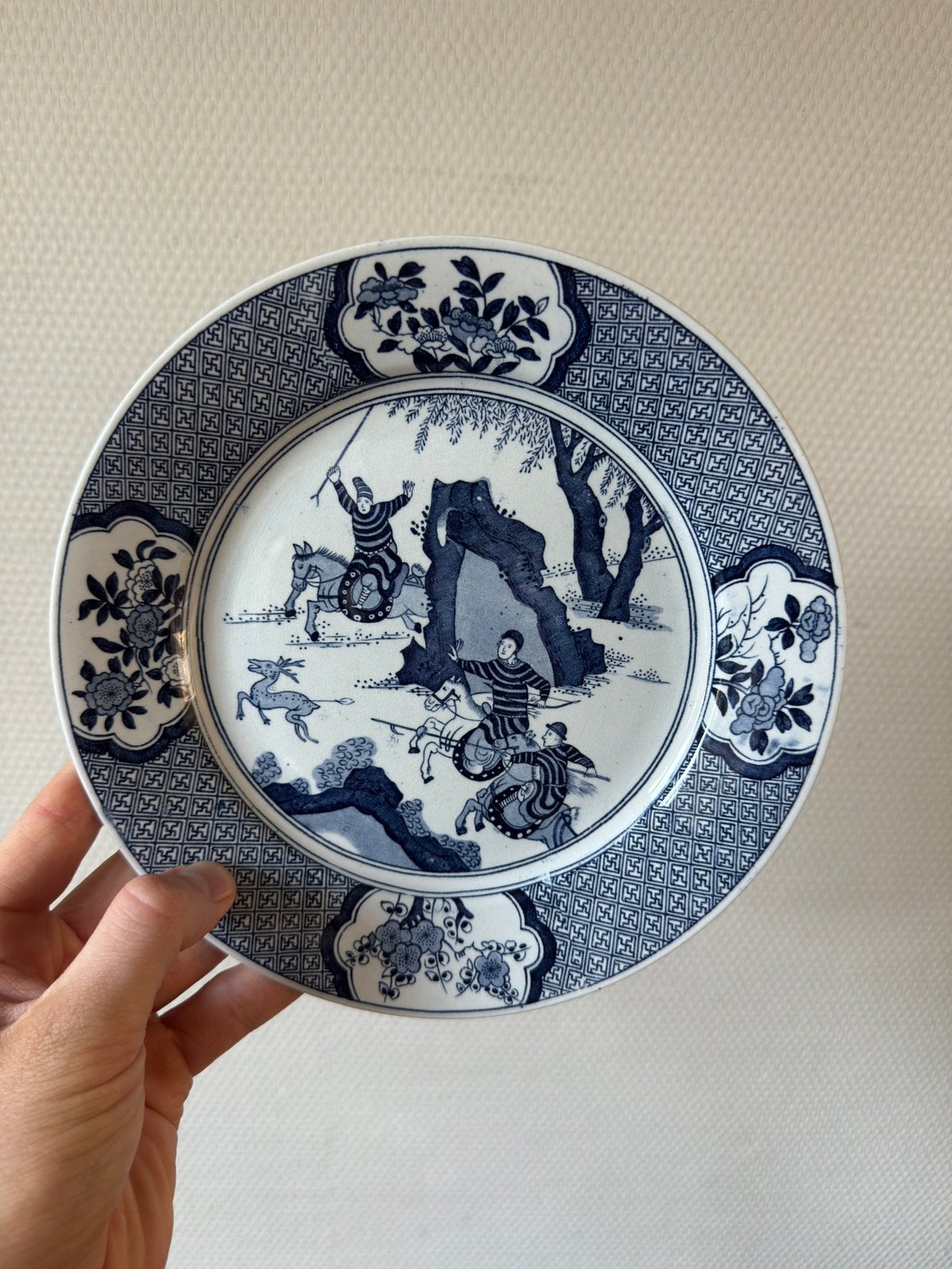 Vintage Chinees Bord, Delfts Blauw, Wandbord, Krijgers, Ophalen of Verzenden