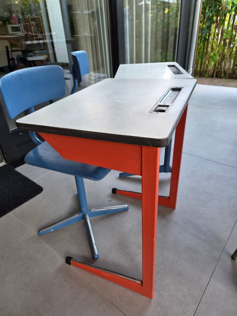 School tafeltjes en stoeltjes, Ophalen, Gebruikt, Tafel(s) en Stoel(en)