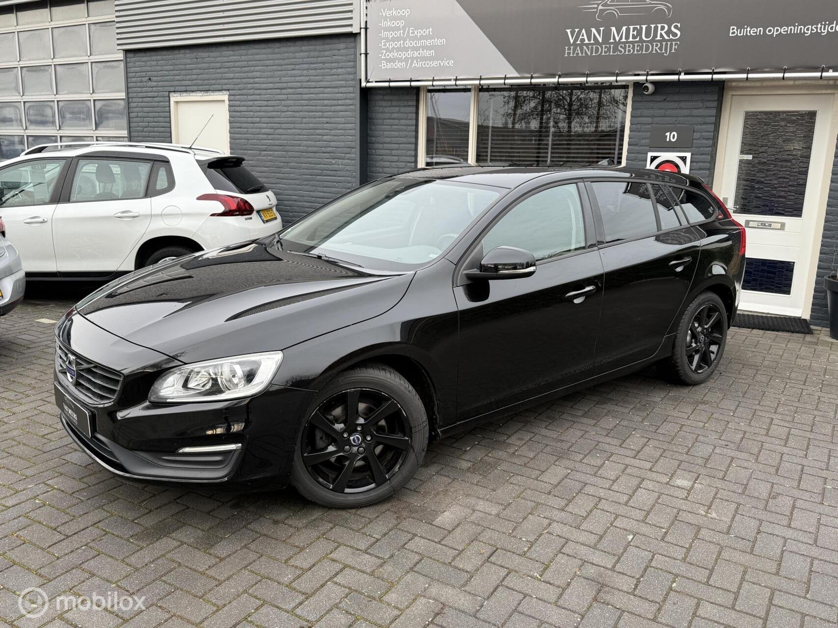 Volvo V60 2.0 D2 Kinetic Business, Airco, cruise, apk 11-202, Auto's, Voorwielaandrijving, Gebruikt, 4 cilinders, 1969 cc