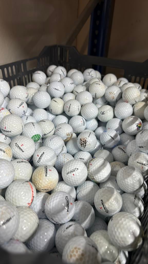 Pinnacle rush golfballen 100 stuks, Ophalen of Verzenden, Zo goed als nieuw, Bal(len)