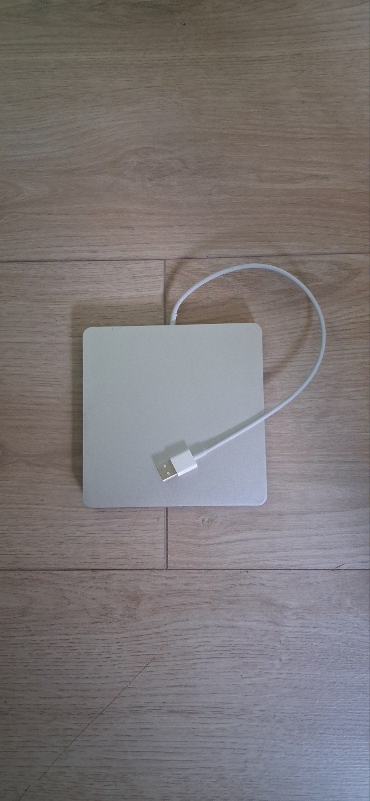 Apple USB SuperDrive - Externe CD/DVD-brander, Verzenden, Dvd, Zo goed als nieuw, Extern