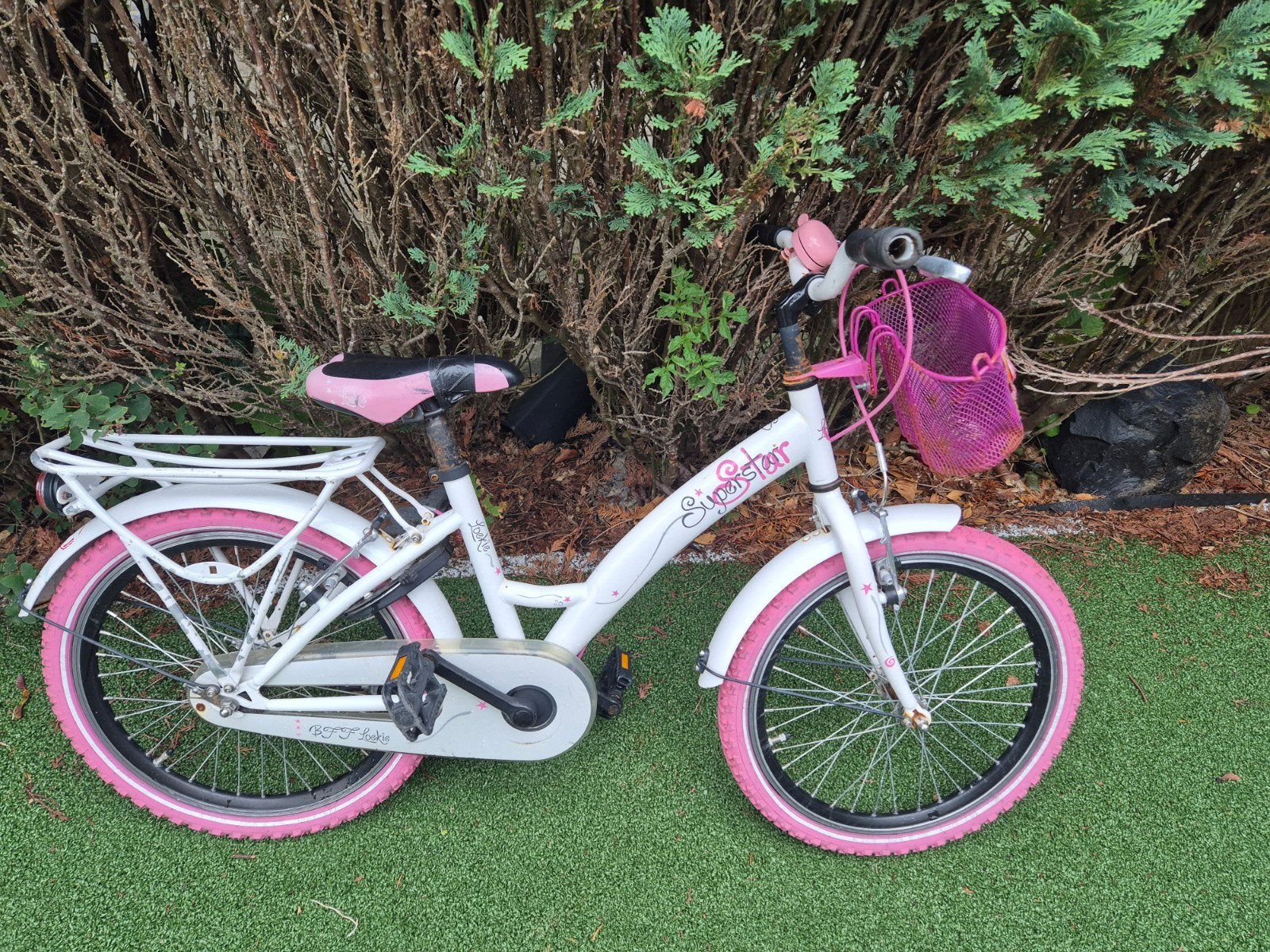 Kinderfiets 20 inch wit/roze met mandje en bagagedrager, Ophalen, Velgrem, SuperStar, 16 tot 20 inch