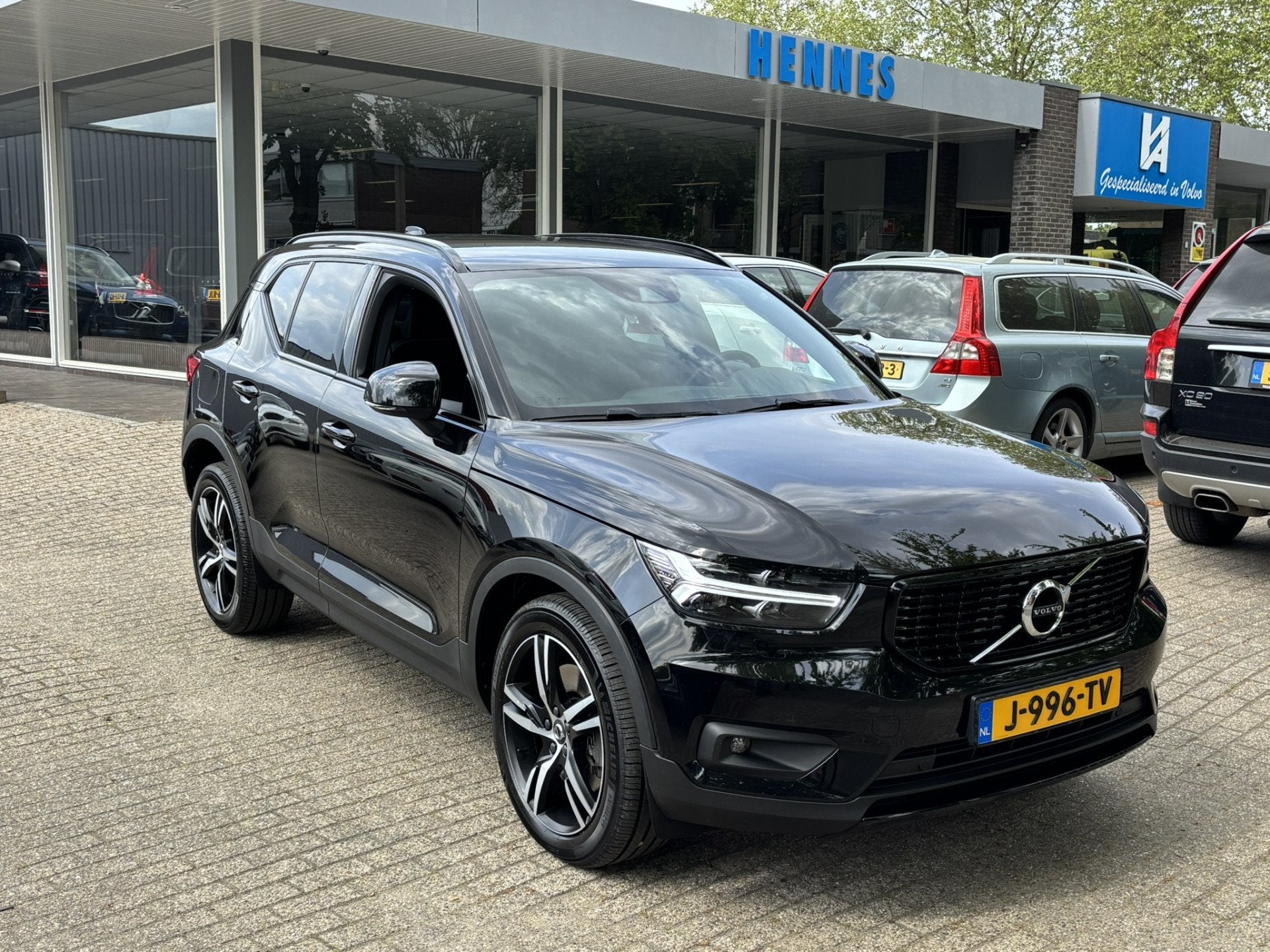 Volvo XC40 T5 261pk Recharge R-Design Keyless Pilot Assist S, Auto's, Volvo, 1712 kg, Met garantie (alle), Zwart, Bedrijf