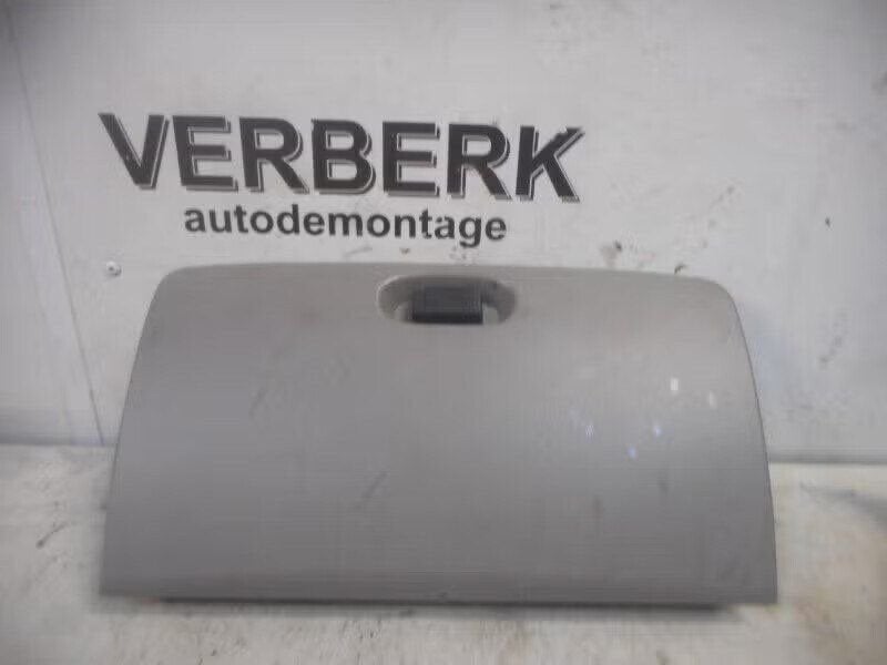 DASHBOARDKASTJE Rover Tourer {400} (FFB100780), Kunde@mgmotordeutschland.de, SAIC Motor Deutschland GmbH, Marcel-Breuer-Straße 4 80807 München, DE